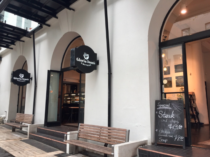 <br /><noscript><img decoding=